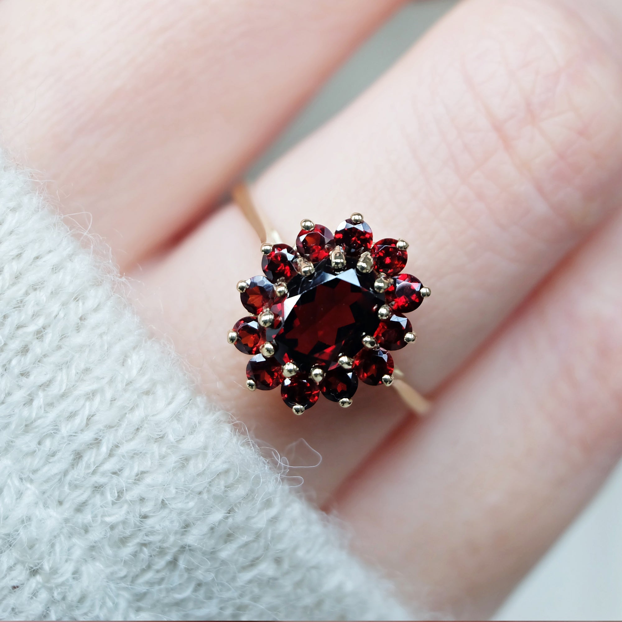 Garnet Ring Vasilia