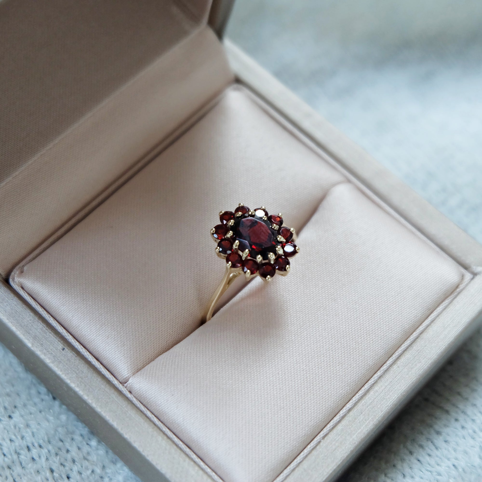 Garnet Ring Vasilia