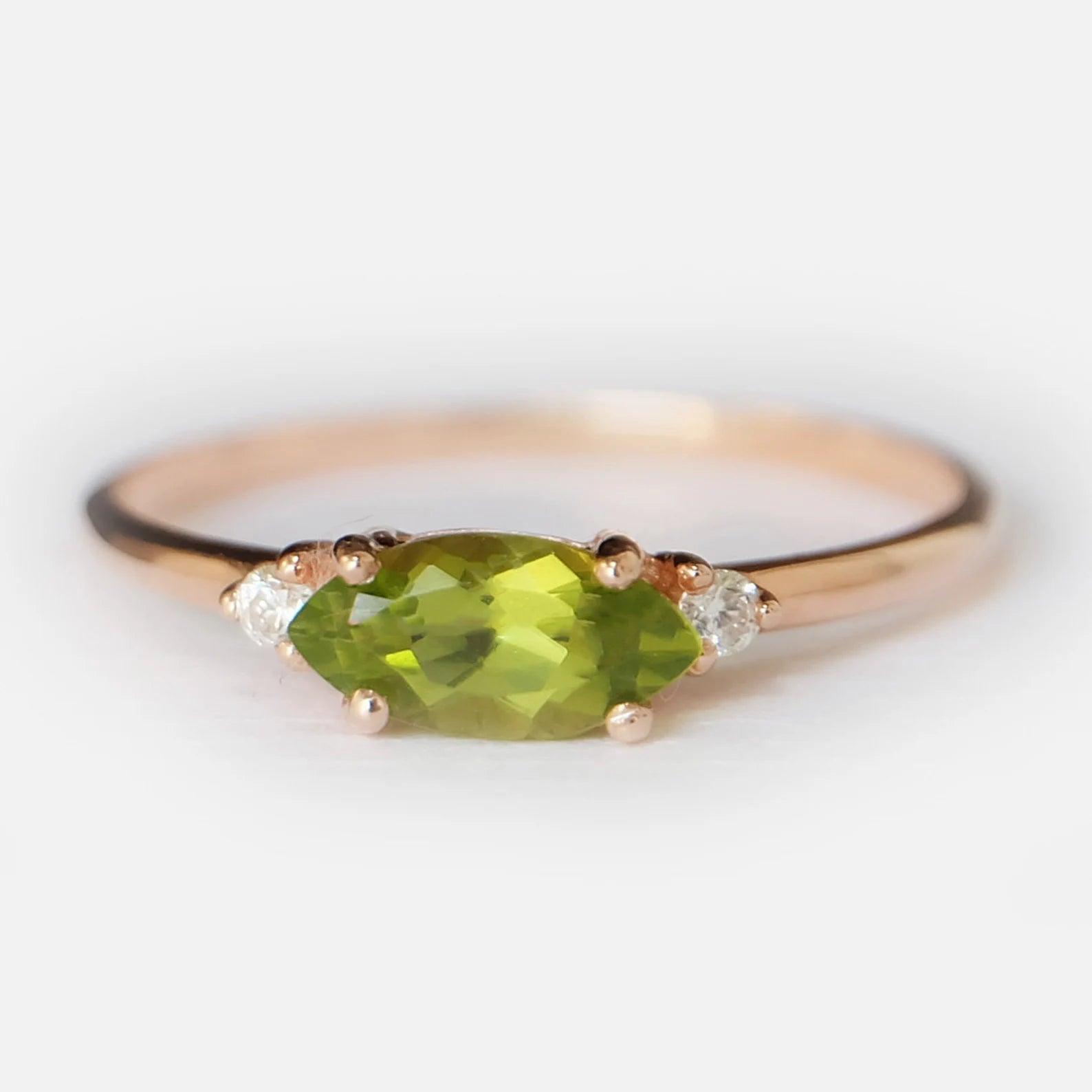 Peridot Diamond Ring Centaurea - SOVATS