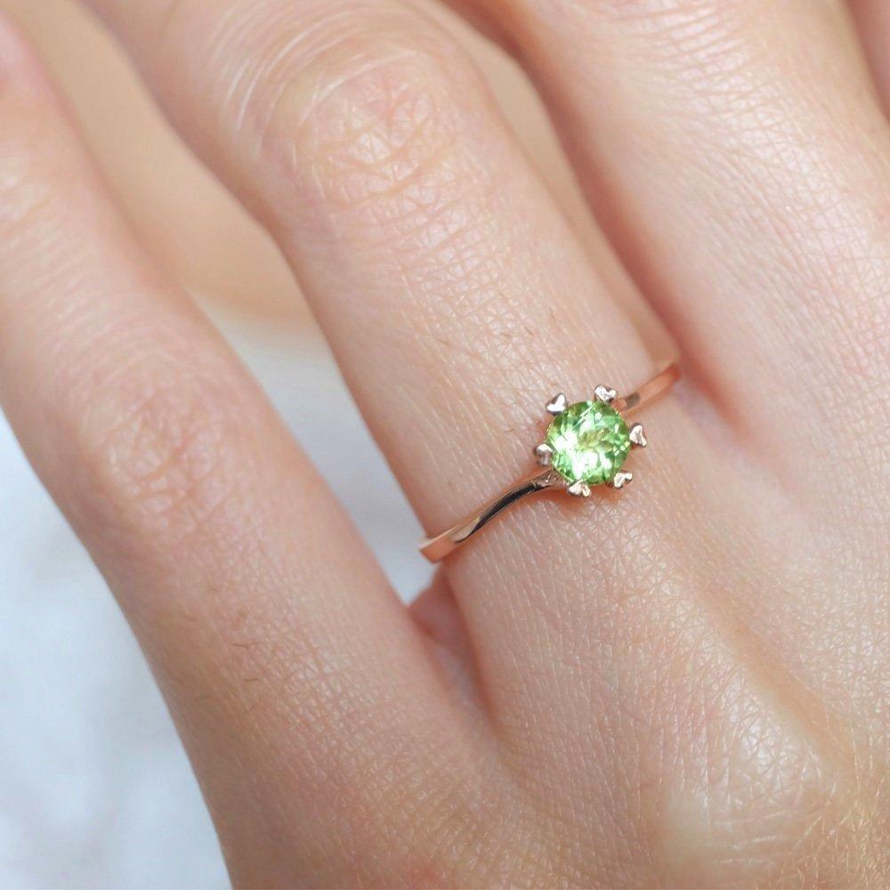 0.60 Carats 14k Solid Rose Gold Peridot Heart Prong Engagement Ring - SOVATS